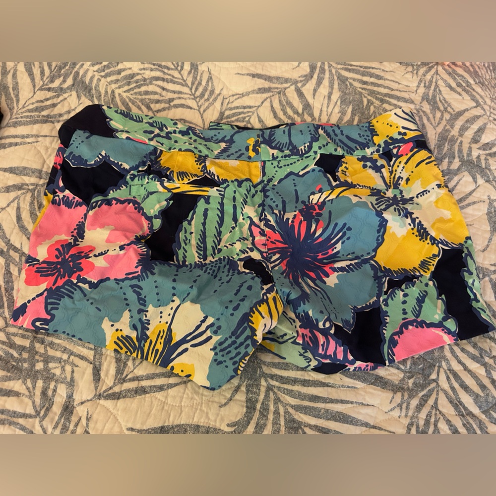 Lilly Pulitzer shorts - Picture 3 of 3